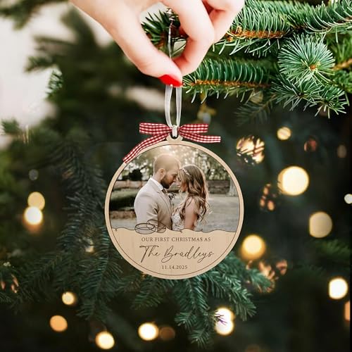 Wooden Christmas Ornament D1650