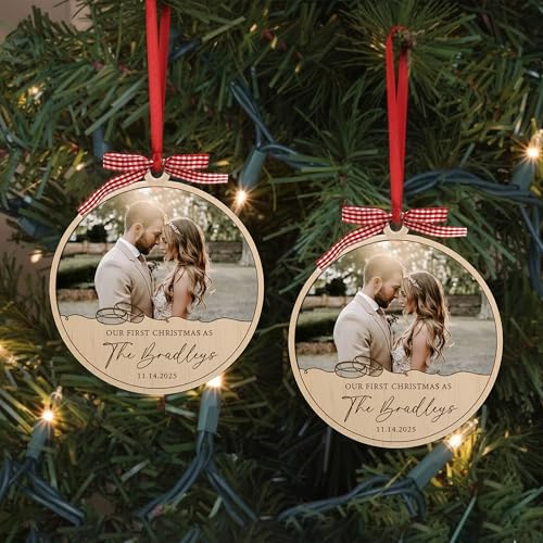 Wooden Christmas Ornament D1650