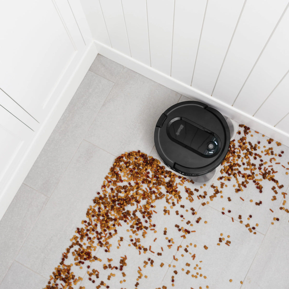 Robot Self-Empty XL Vacuum with Self-Empty Base V1443