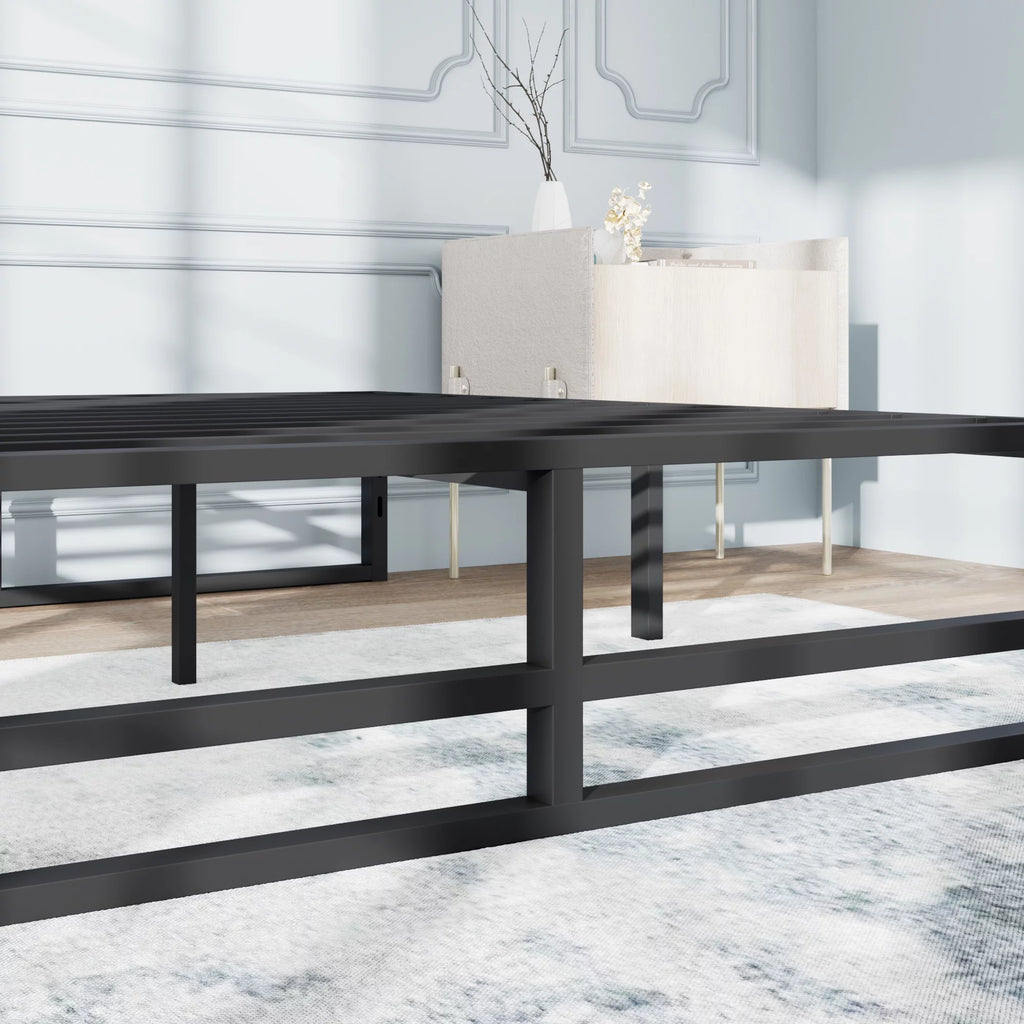 Queen Size Black Metal Bed Frame T71447
