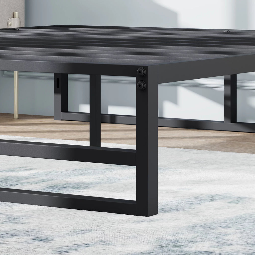Queen Size Black Metal Bed Frame T71447