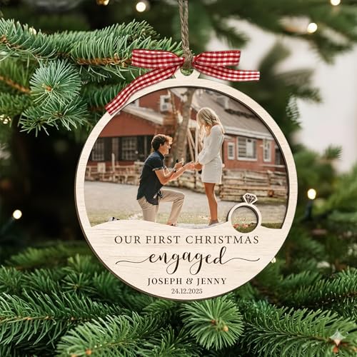 Wooden Christmas Ornament D1650