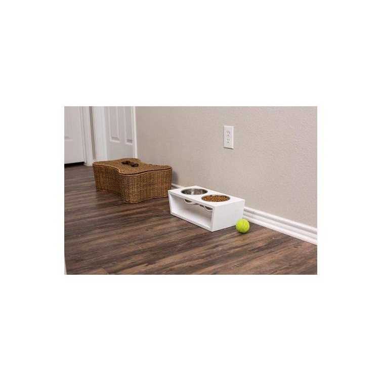 Elevated Pet Feeder Z878
