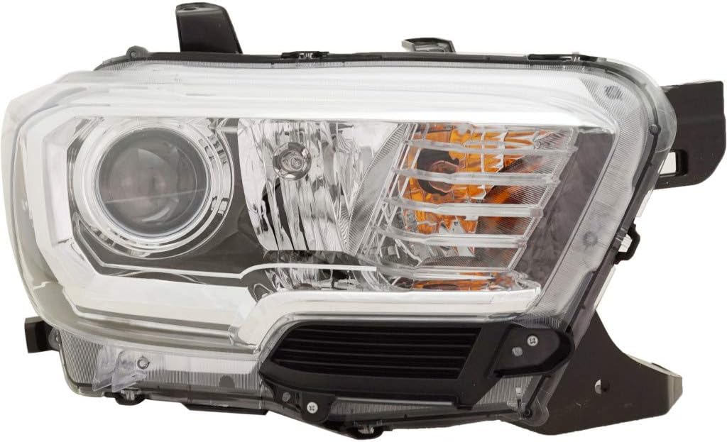 Toyota Tacoma Headlight 2018 Pair Driver and Passenger Side Halogen Type Q462847
