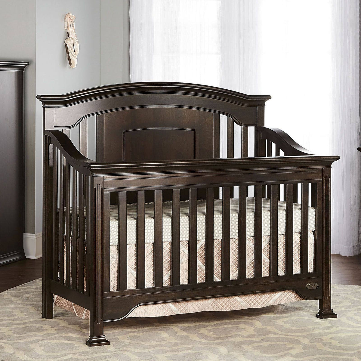 5 in 1 Convertible Crib D206