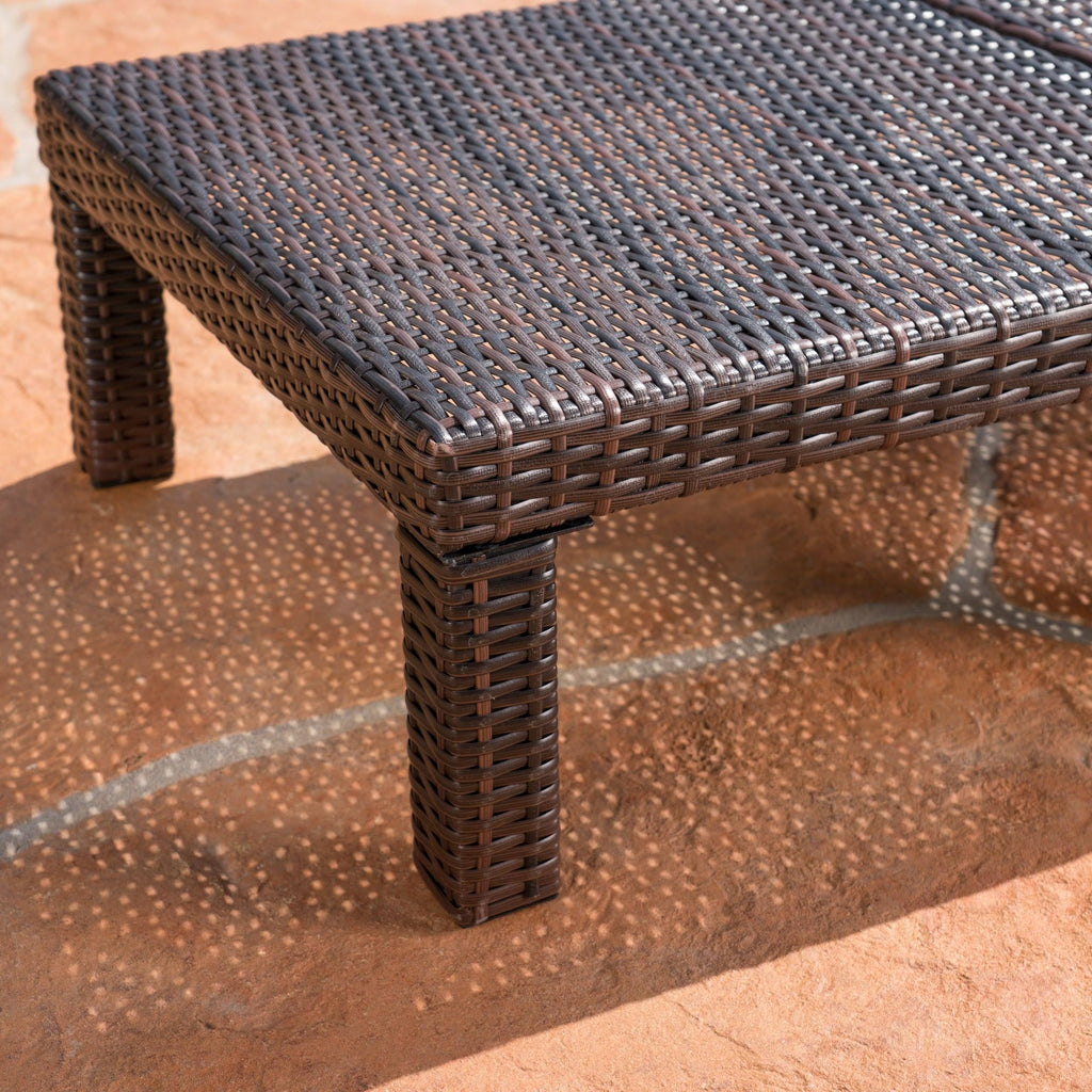 Brown Wicker Chaise Lounge Set of 4 R25187
