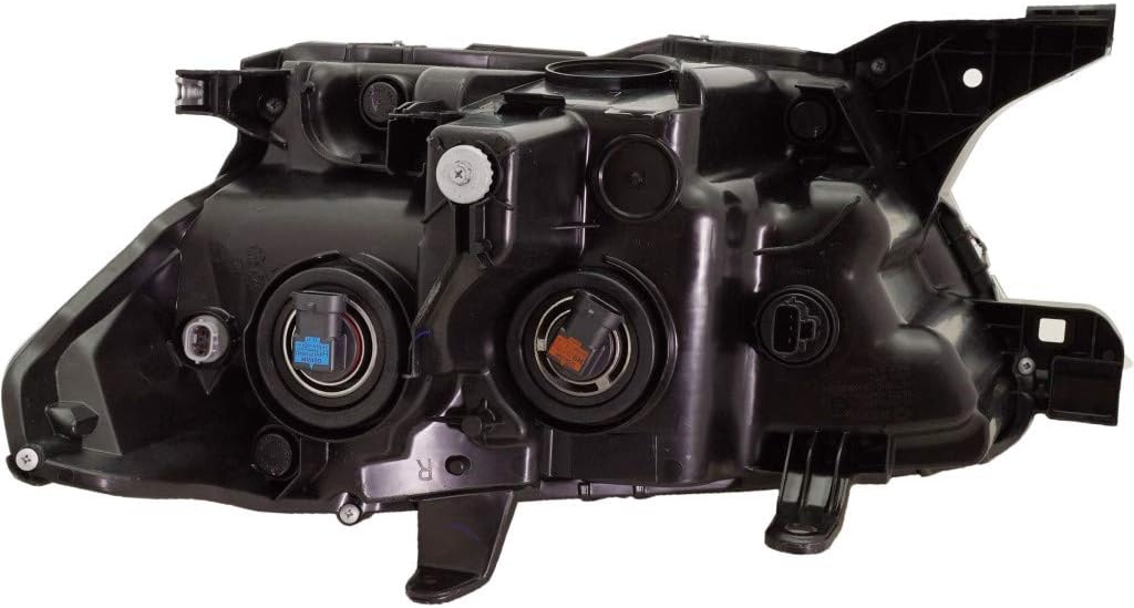 Toyota Tacoma Headlight 2018 Pair Driver and Passenger Side Halogen Type Q462847