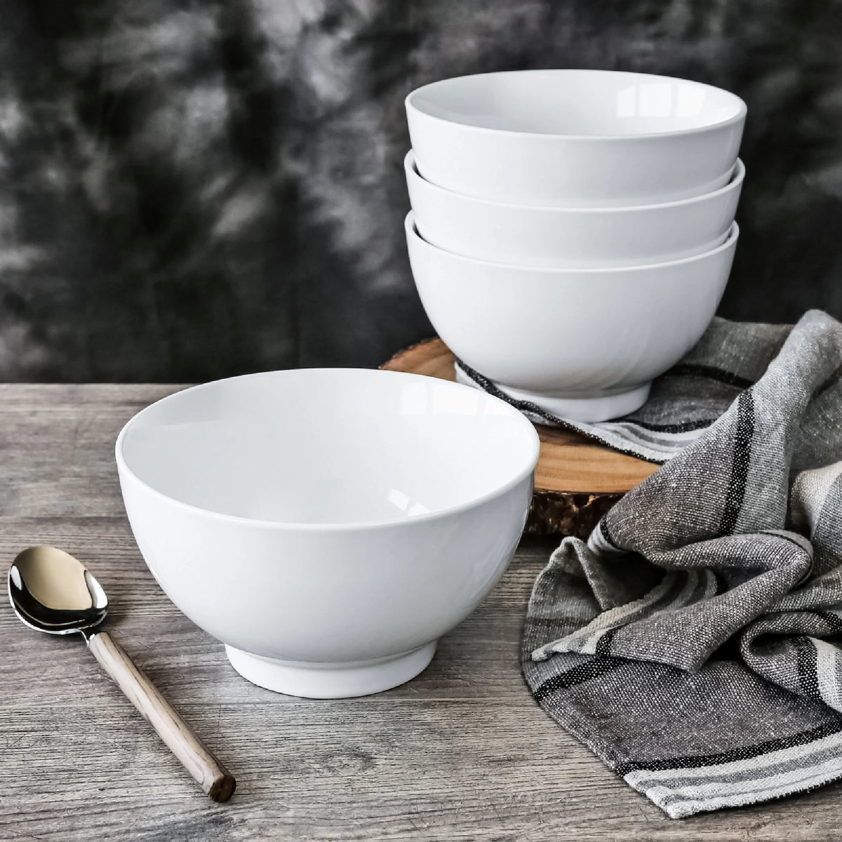 Set of 4 White Round Porcelain Noodle Bowls N163